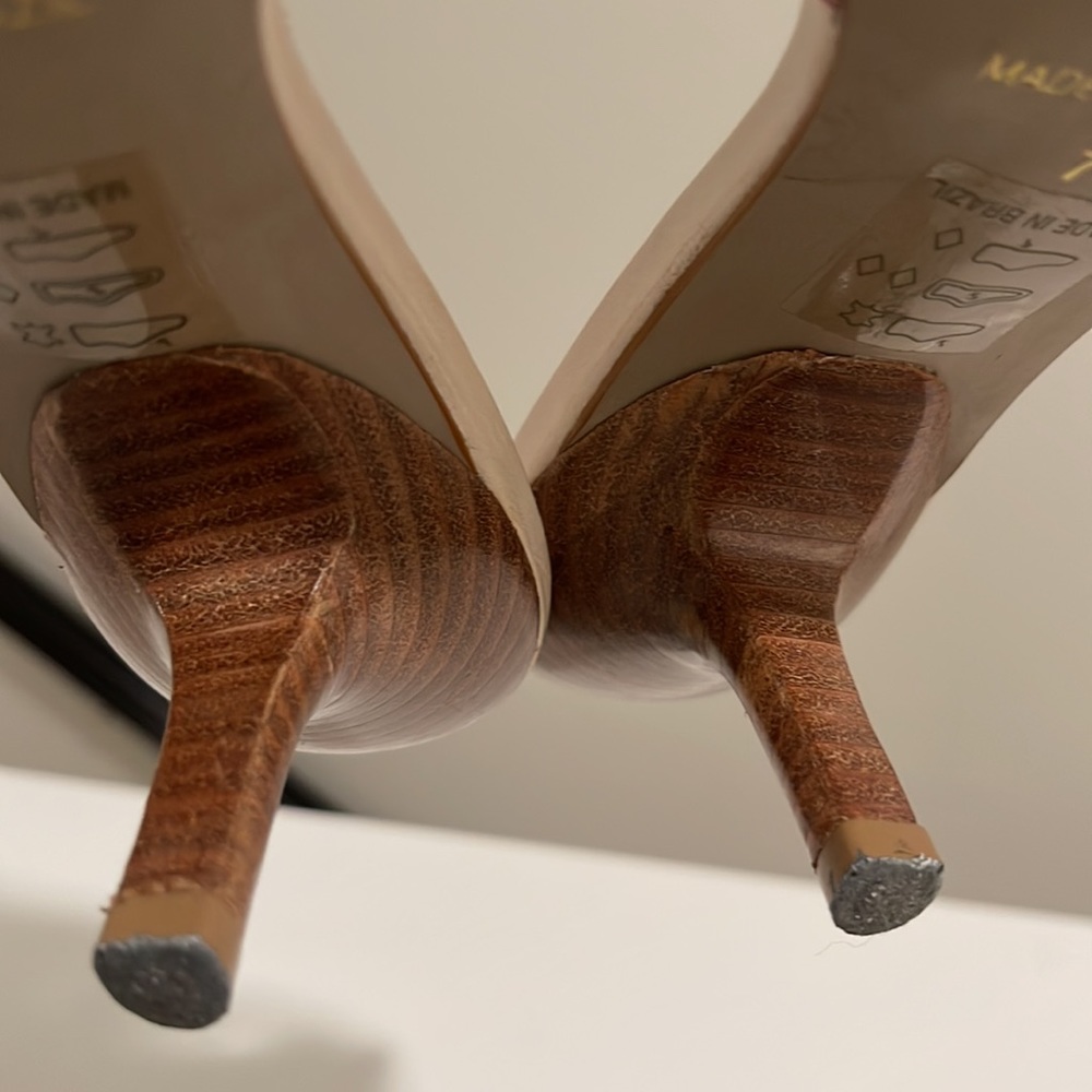 Faith Mules - Picture 6 of 12